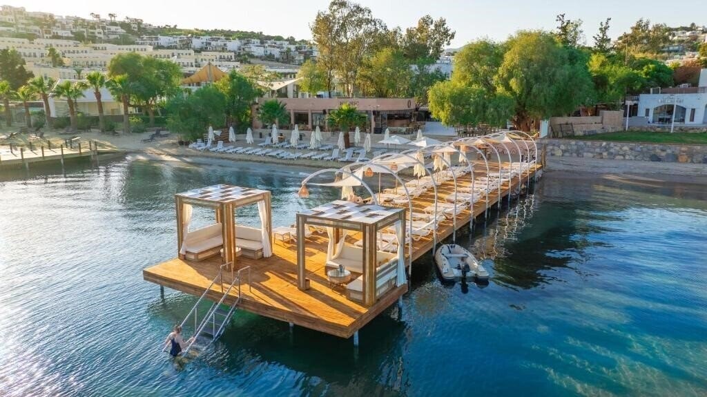 Фото Inone Mucho Selection Hotel (ex. In One Mucho Selection, Ladonia Hotels Breeze Beach Bodrum) 4*