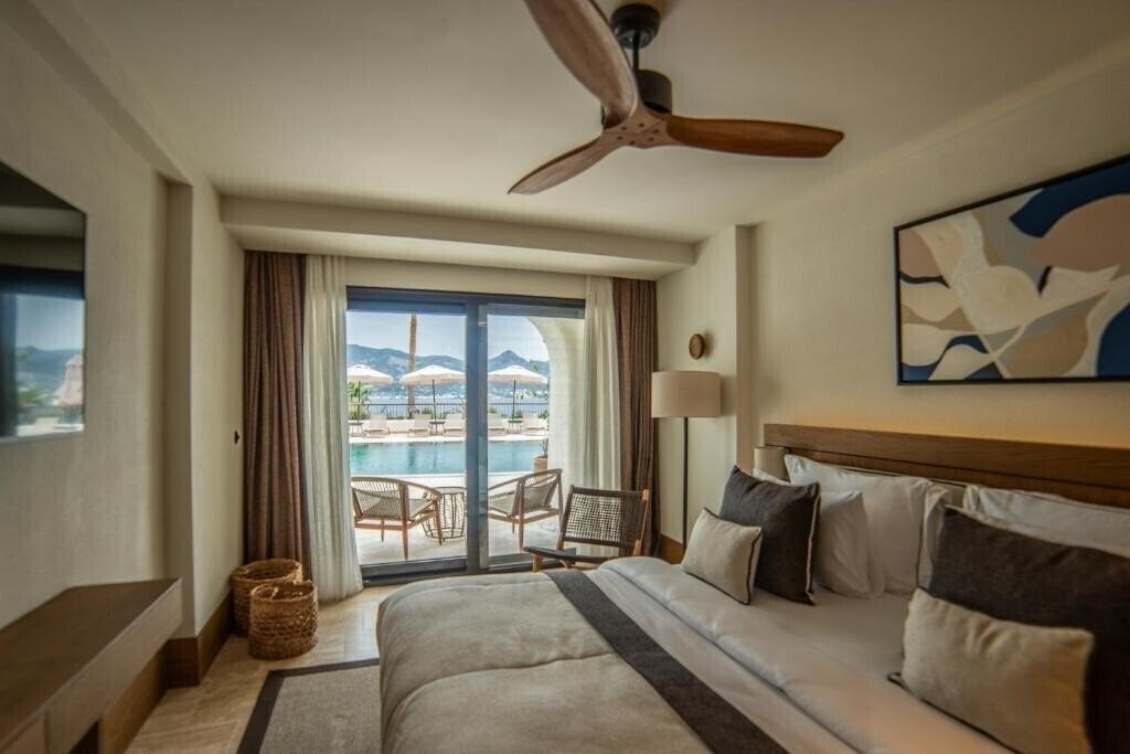 Фото Avantgarde Refined Hotel Yalıkavak 5*