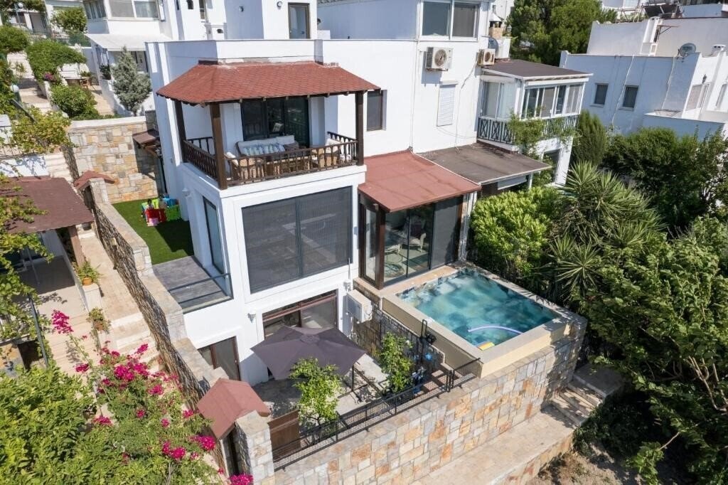 Отель Villa Bitez (ex. Bodrum Villa Rental, Bitez Villa ) 4*