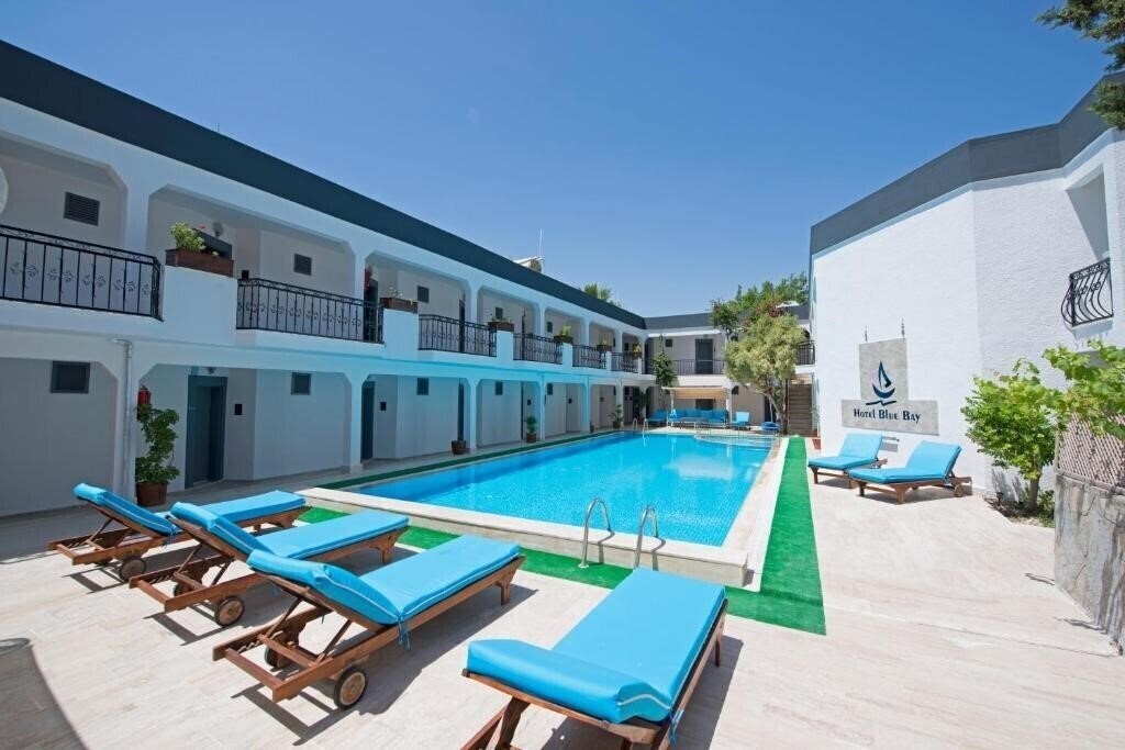 Изображение Blue Bay Beach Hotel 4*