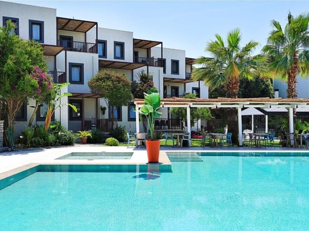 Dorman Suites (ex. Bitez Residence) 4* қонақ үйі