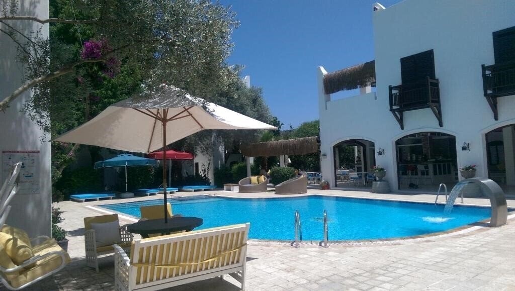 Отель Ece Hotel Bodrum 3*