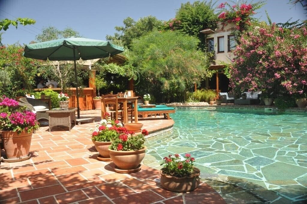 El Vino Hotel & Suites 3* қонақ үйі