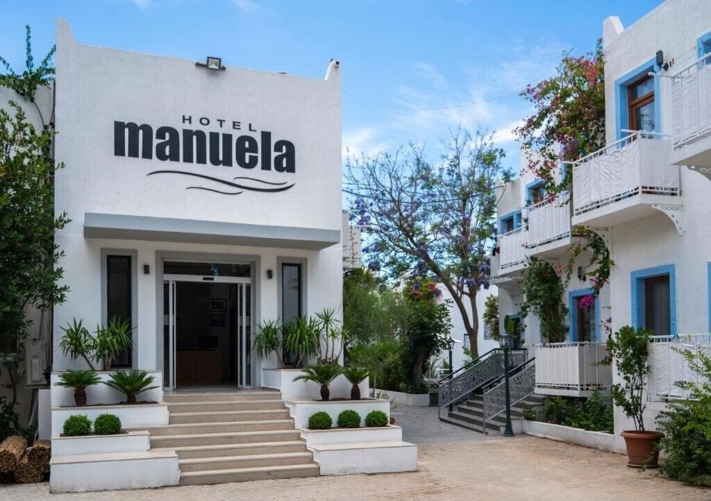 Manuela Hotel 3* қонақ үйі