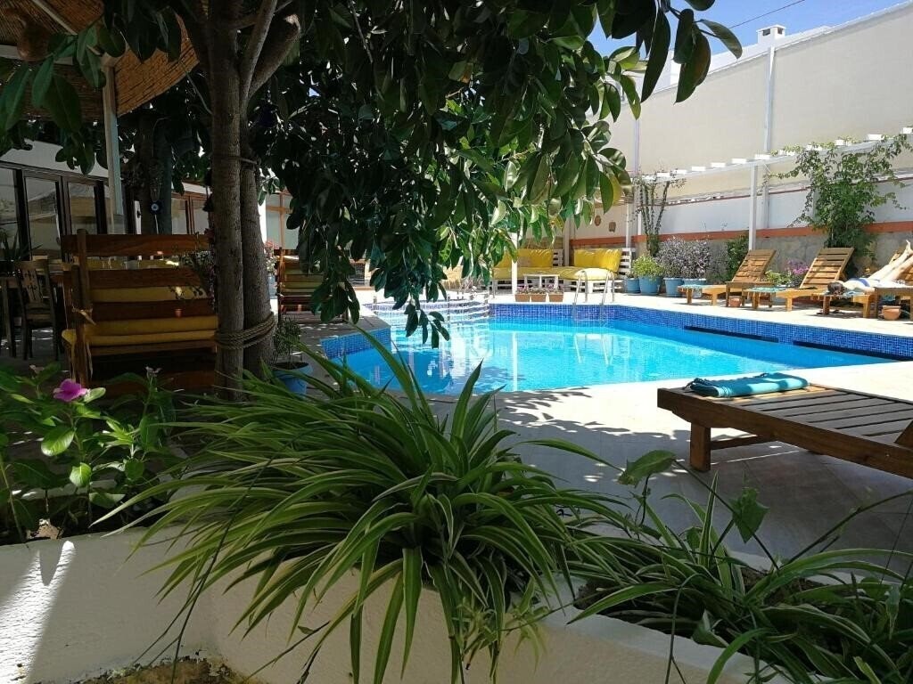 Oya Boutique Hotel & Suites 3* қонақ үйі