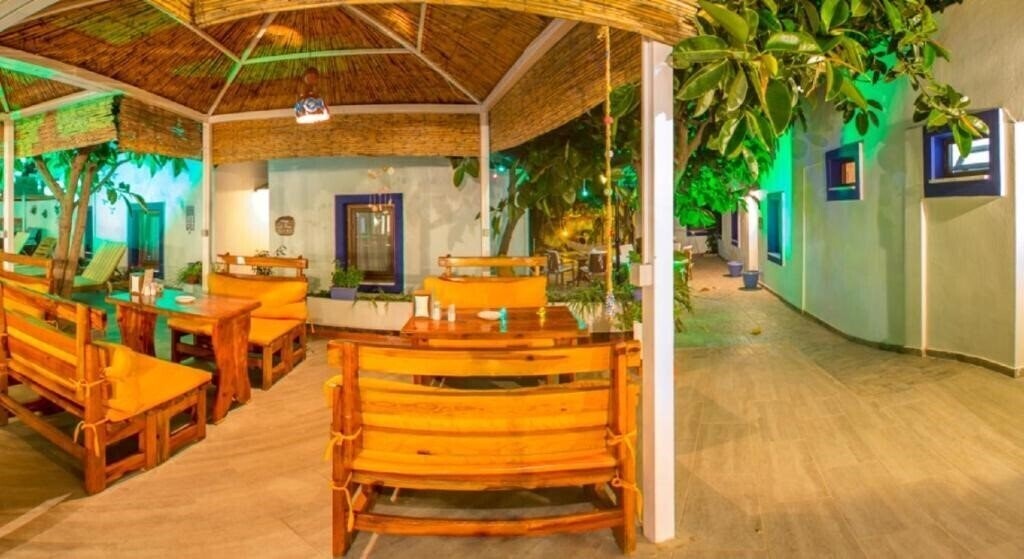 Oya Boutique Hotel & Suites 3* фотосуреті