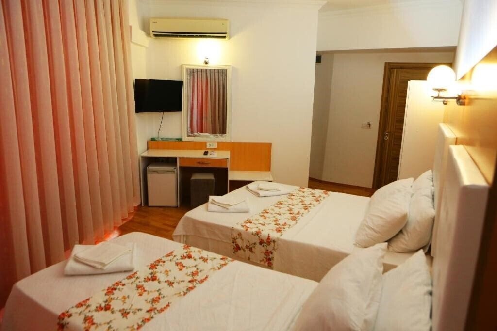 Ugur Apart Otel 3* суреті