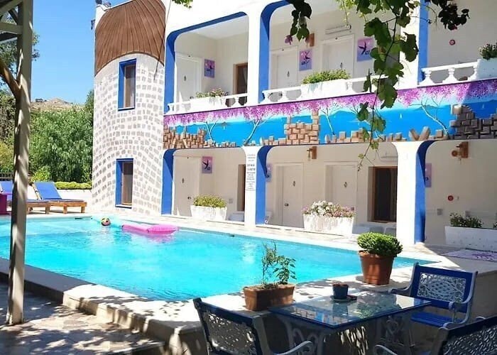 Отель Hakan Hotel Bitez 3*