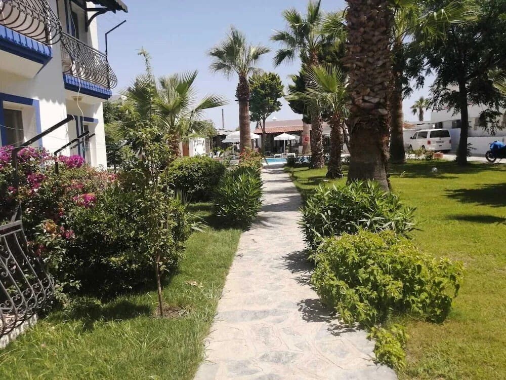 Sarsilmaz Otel 3* суреті