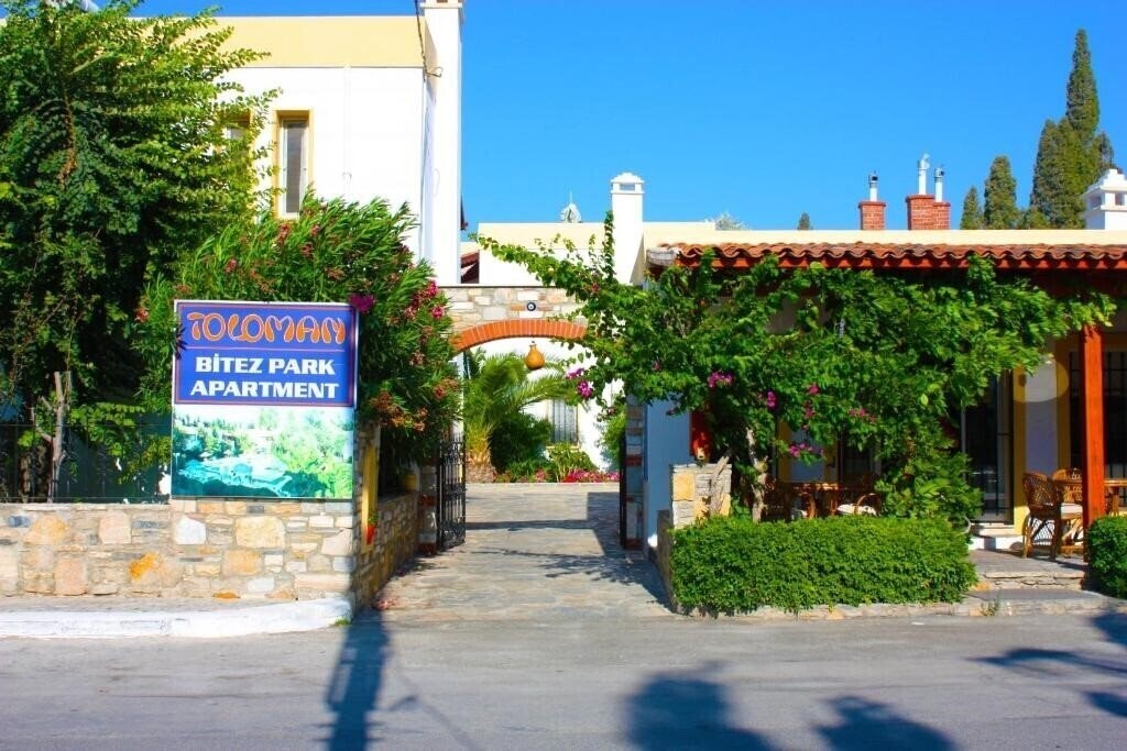 Toloman Hotel & Apartments 3* суреті