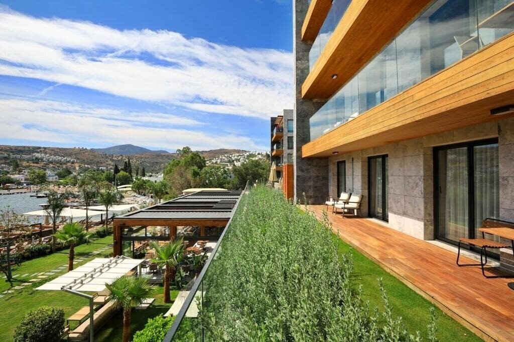 Изображение Mare Deluxe Residence & Villas 4*