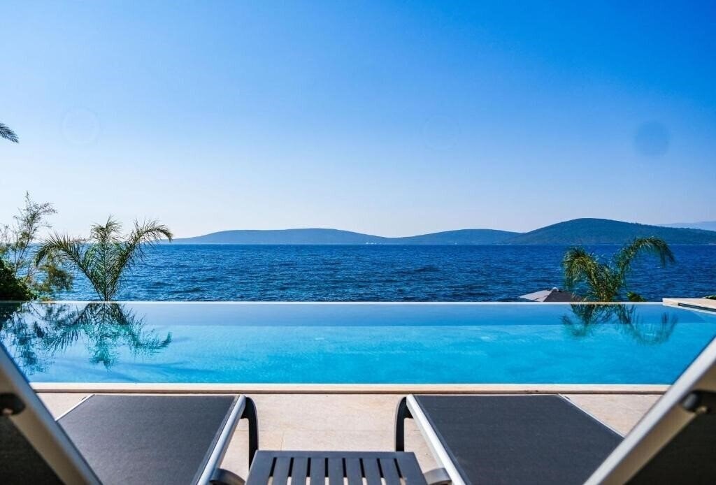 Отель Isolina Hotel 5*