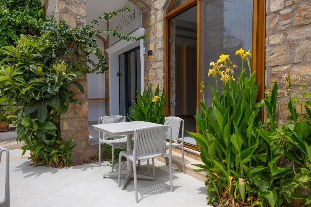 Asterina Hotel 4* фотосуреті