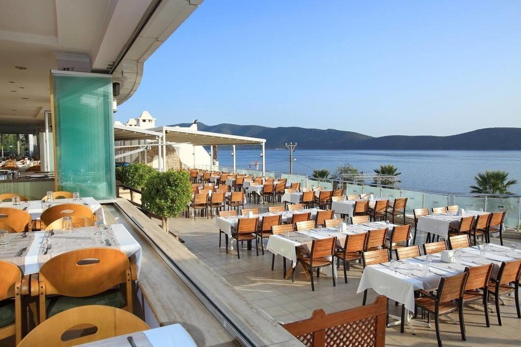 Отель Hotel Forever Club 4*