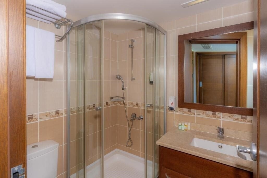 Фотография Latanya Beach Resort Hotel 4*