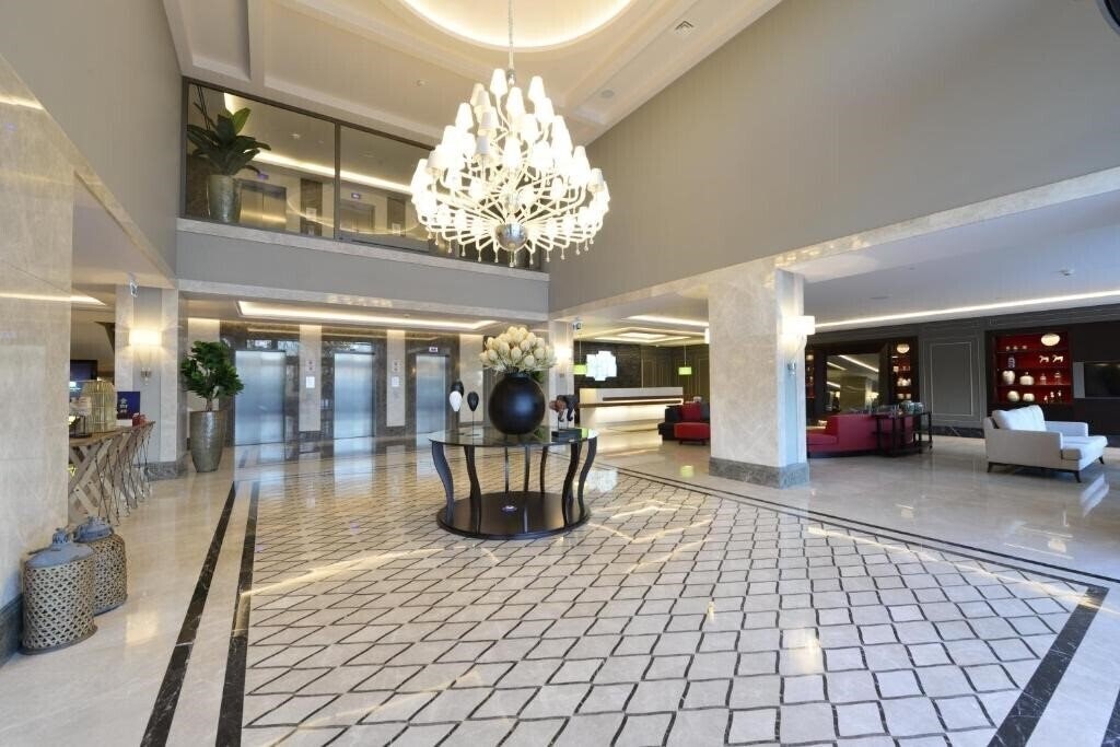 Отель Holiday Inn Bursa City Centre by IHG 4*