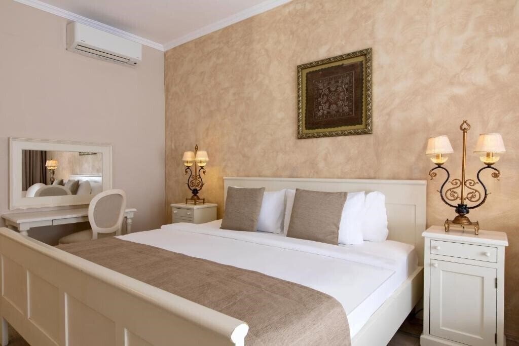 Картинка Alacati Beach Resort (ex. Alacati Beach Resort & SPA, Kairaba Alacati Beach Resort) 5*