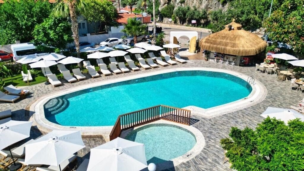 Отель Hotel Ata Lagoon Beach 3*