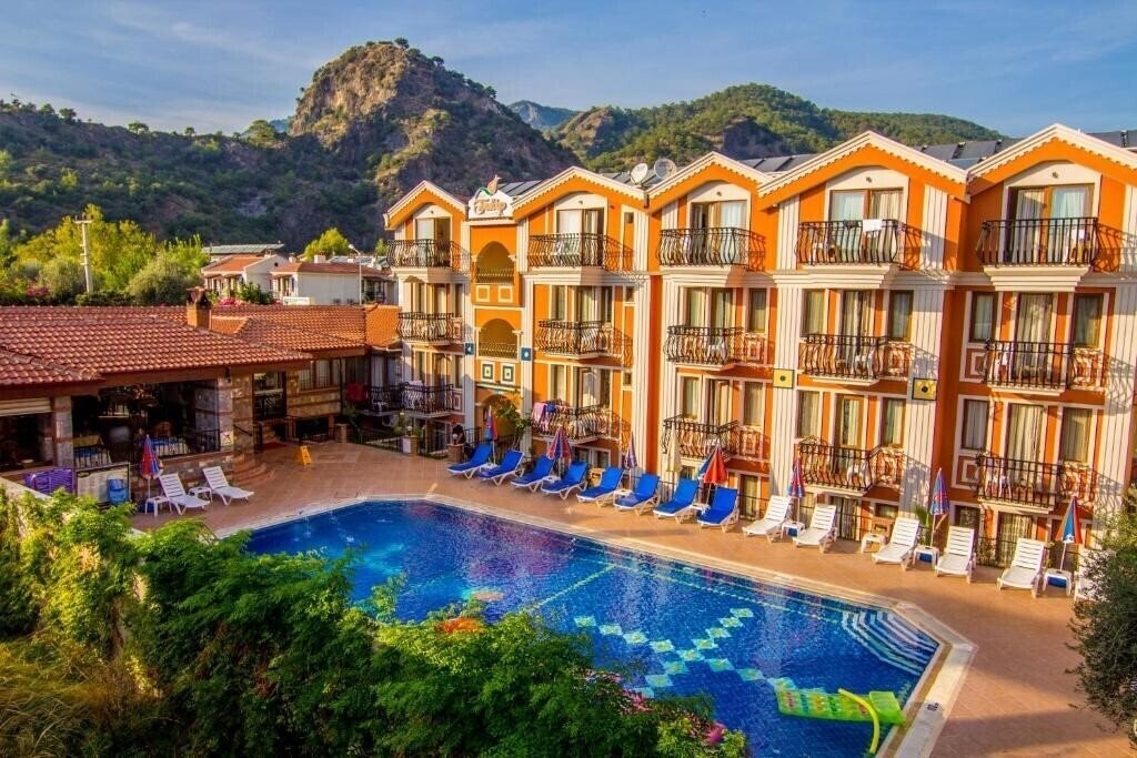 Magic Tulip Beach 3* суреті
