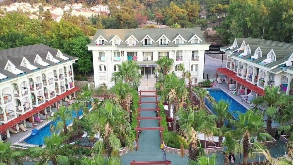 Отель Green Forest Holiday Village 5*