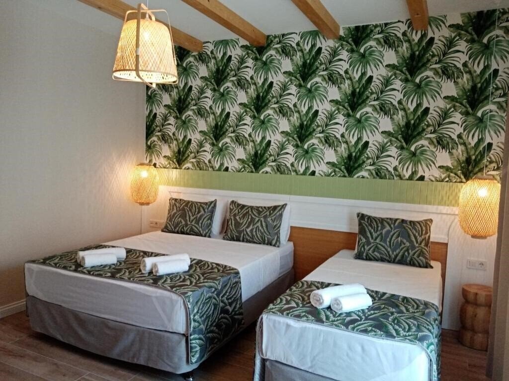 Изображение Dolphin Park Hotel 3*