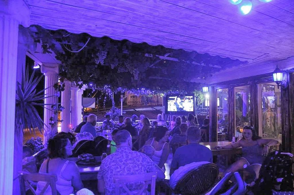 Mood Beach Hotel (ex. Duman Hotel) 3* қонақ үйі