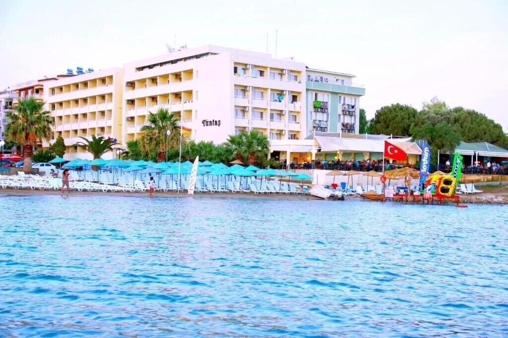 Отель Tuntas Beach Hotel 3*