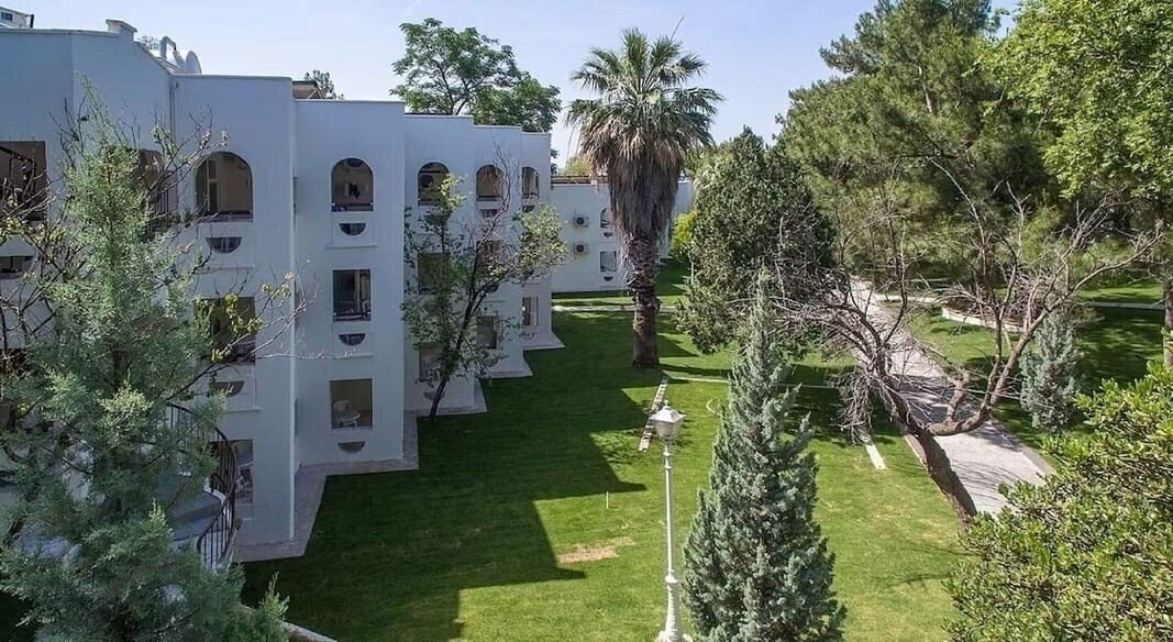 Ada World Hotel 4* суреті