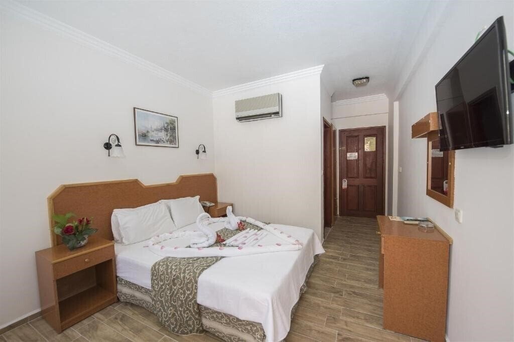 Изображение Belcehan Beach 3*