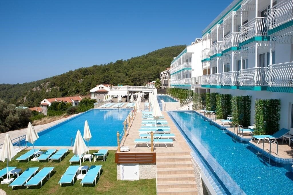 Sertil Deluxe Hotel & SPA (ex. Tropical Suites by Sertil, Ramada by Wyndham Fethiye Oludeniz) 4* қонақ үйі