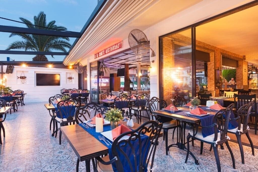 Karbel Sun Hotel 3* суреті