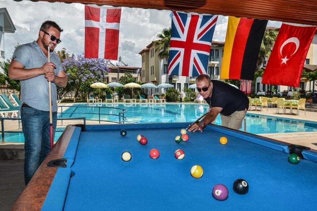 Bezay Hotel 3* суреті