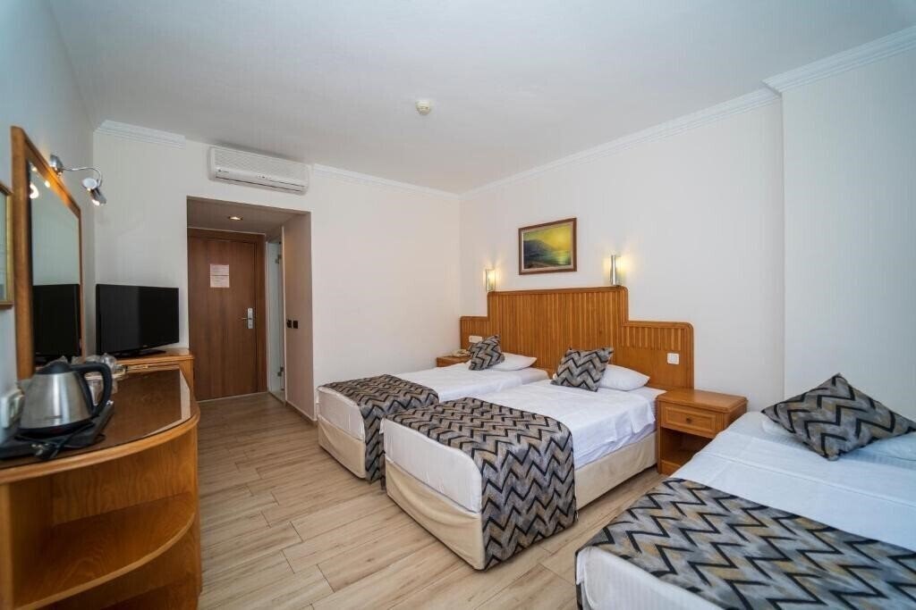 Фото Belcehan Deluxe Hotel 3*