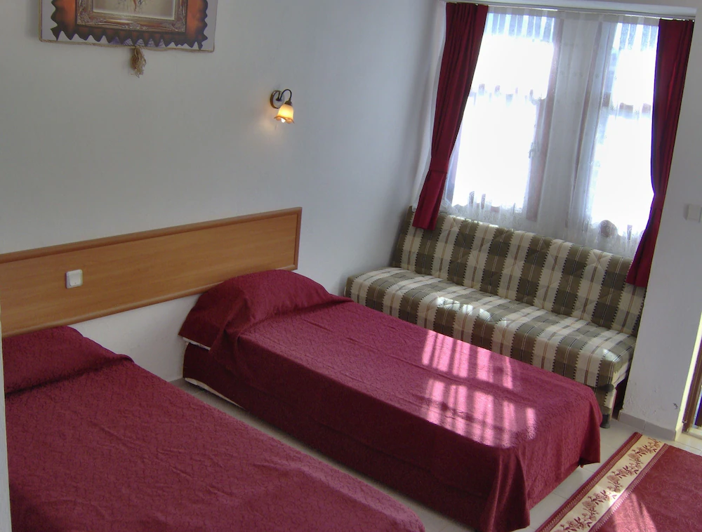 Hotel Nazar Garden 3* суреті