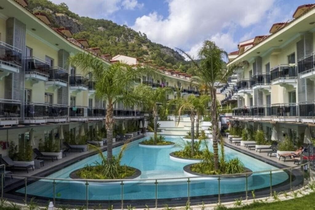 Montebello Resort Hotel 4* суреті