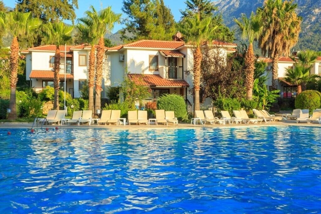 Orka World Hotel & Aquapark (ex. Orka World Hotel With Aqua Park, Orka World Hotel & Thema Park) 4* фотосуреті