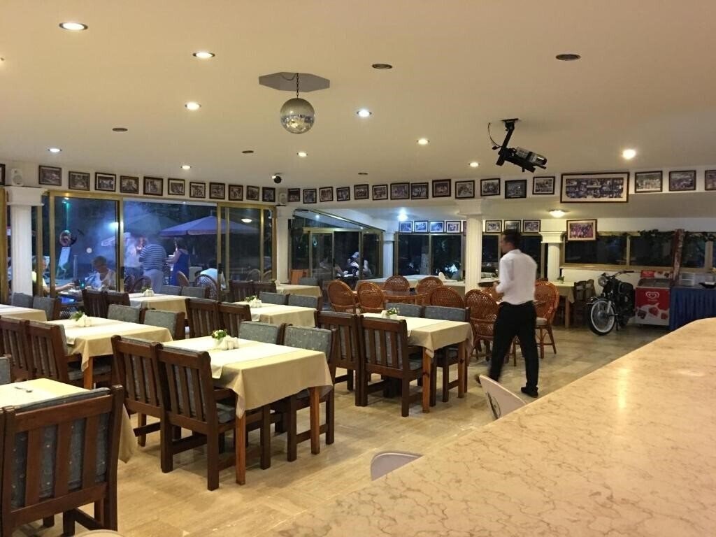 Cenk Bey 3* фотосуреті