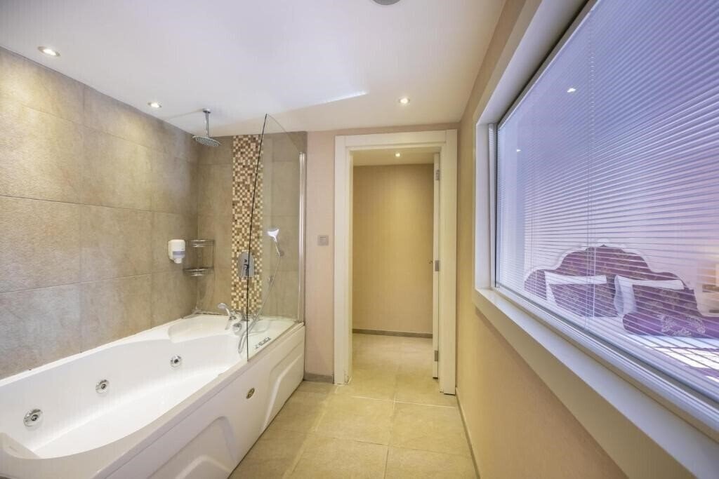 Картинка Han Deluxe Boutique Hotel 4*