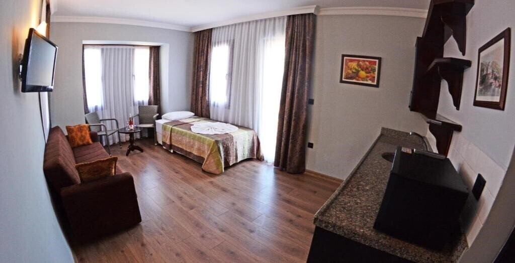Изображение Hisar Holiday Club 3*