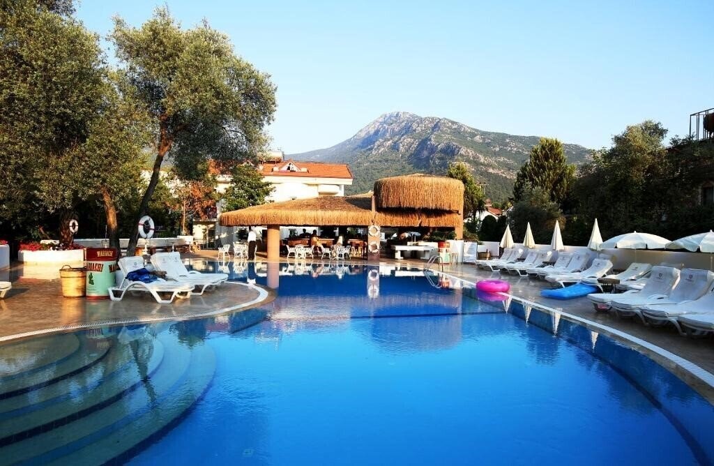 The PineHill Hotel & Suites 3* суреті