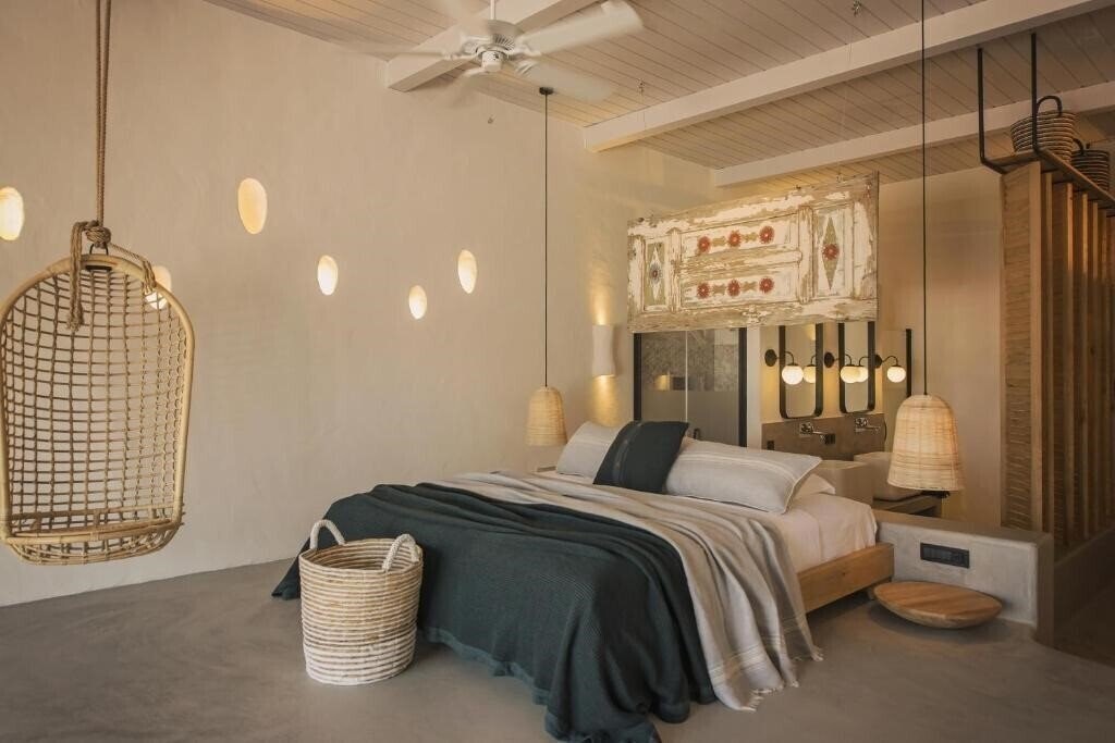 Фото Yacht Boheme Hotel 4*