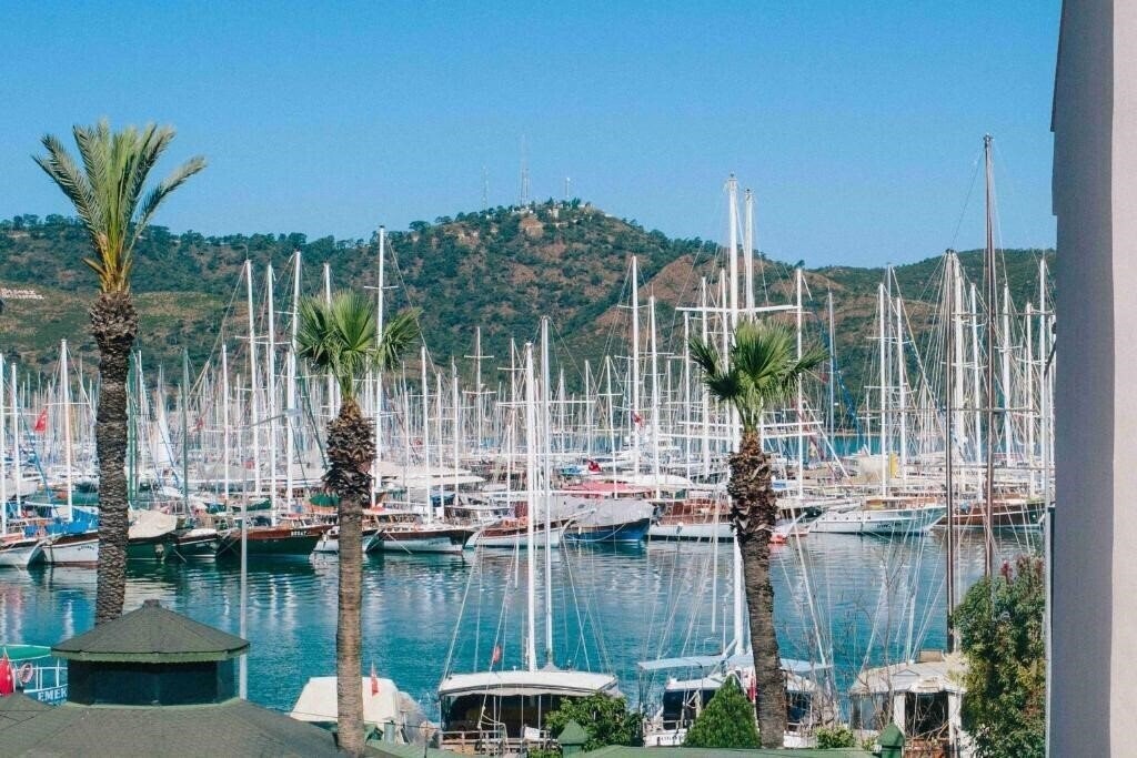Отель Infinity Сity Hotel Fethiye 3*