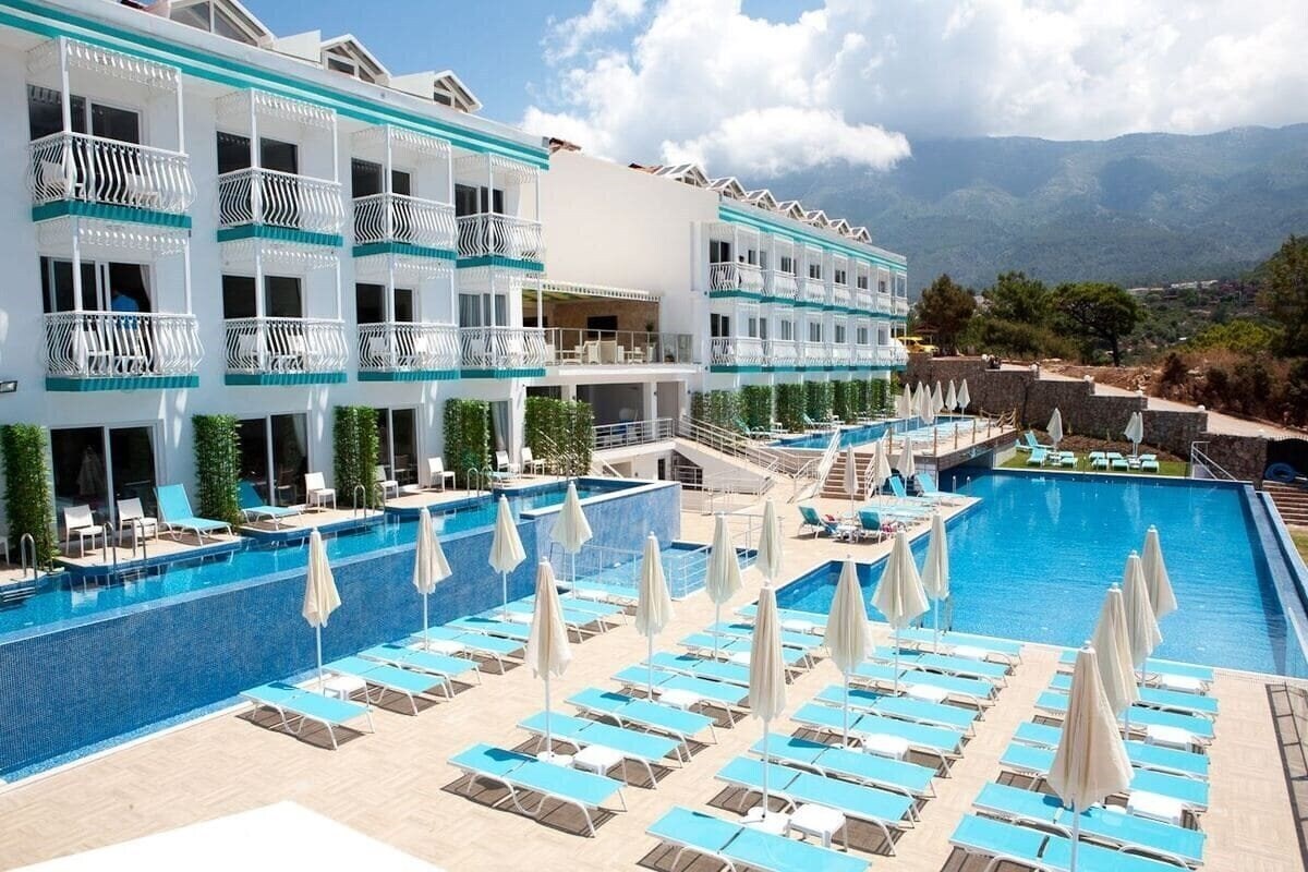 Ramada By Whyndham Oludeniz 4* қонақ үйі