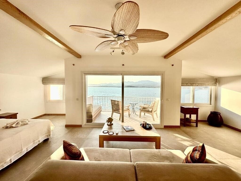 Фотография Ece Butik Otel 4*