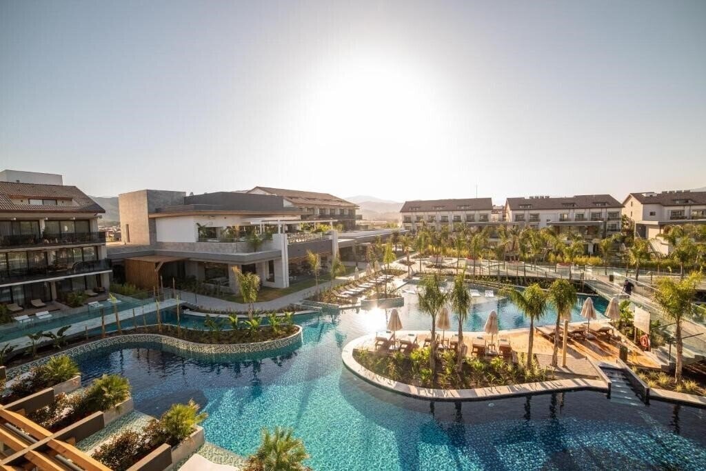 Отель Akra Fethiye The Residence Tui Blue Sensatori 5*