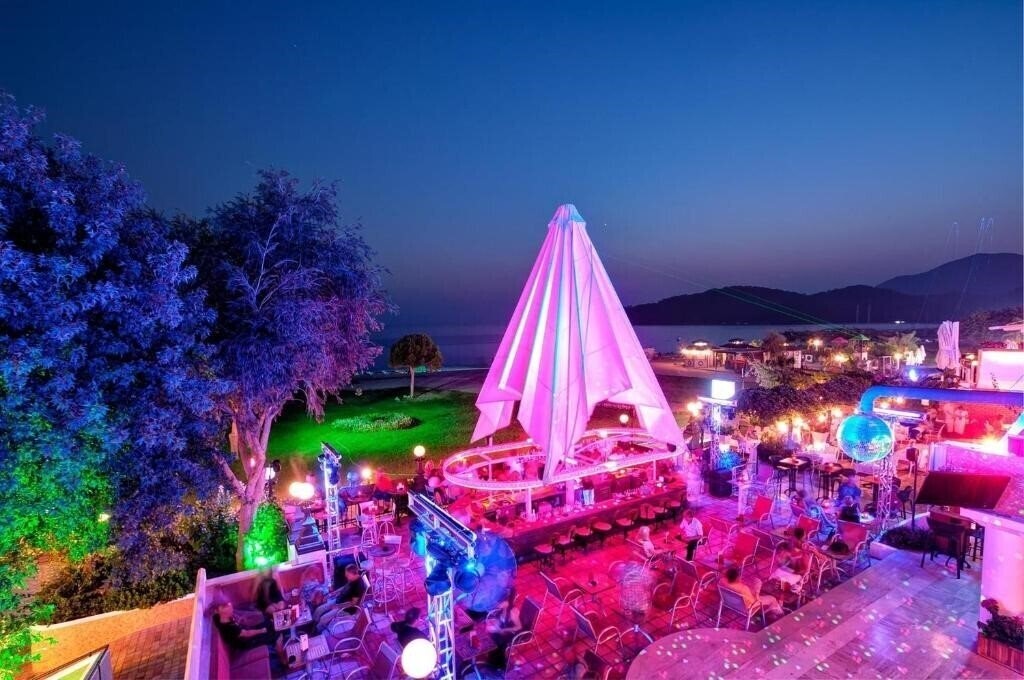 Фотография Club Belcekiz Beach 5*