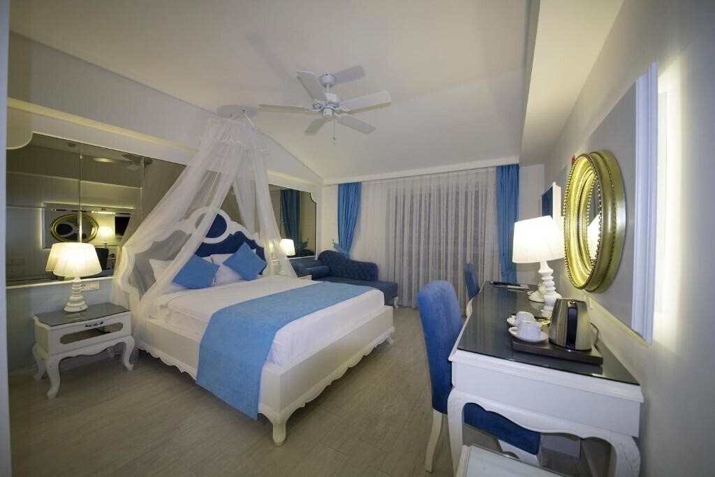 Montebello Deluxe Hotel (ex. Montebello Beach Hotel) 4* қонақ үйі