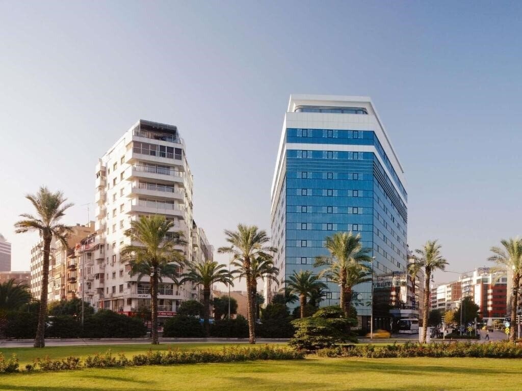Фотография Movenpick Hotel Izmir 5*