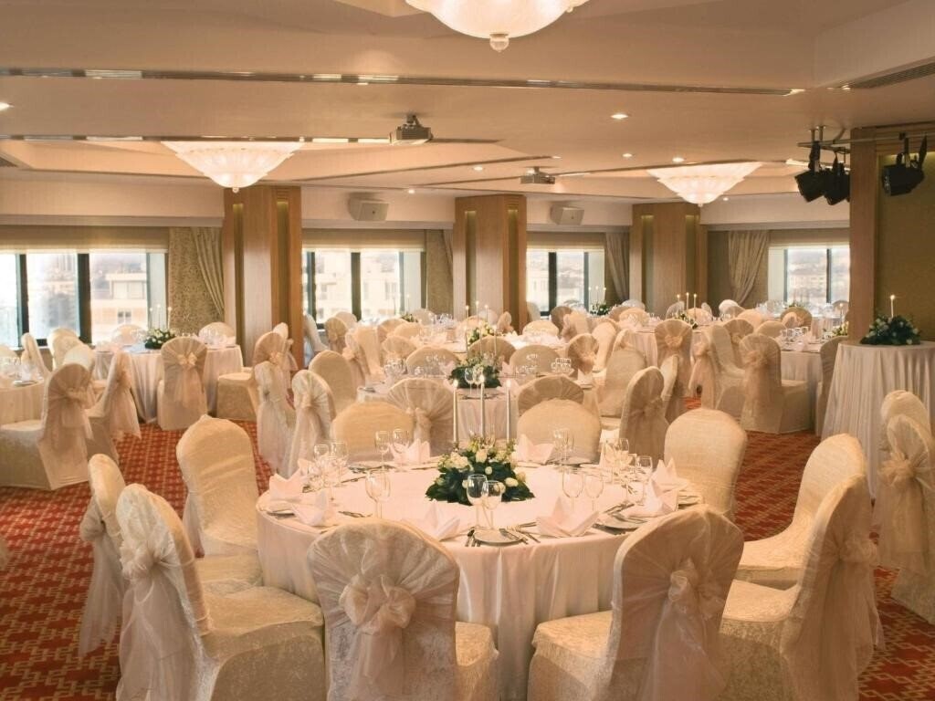 Изображение Movenpick Hotel Izmir 5*