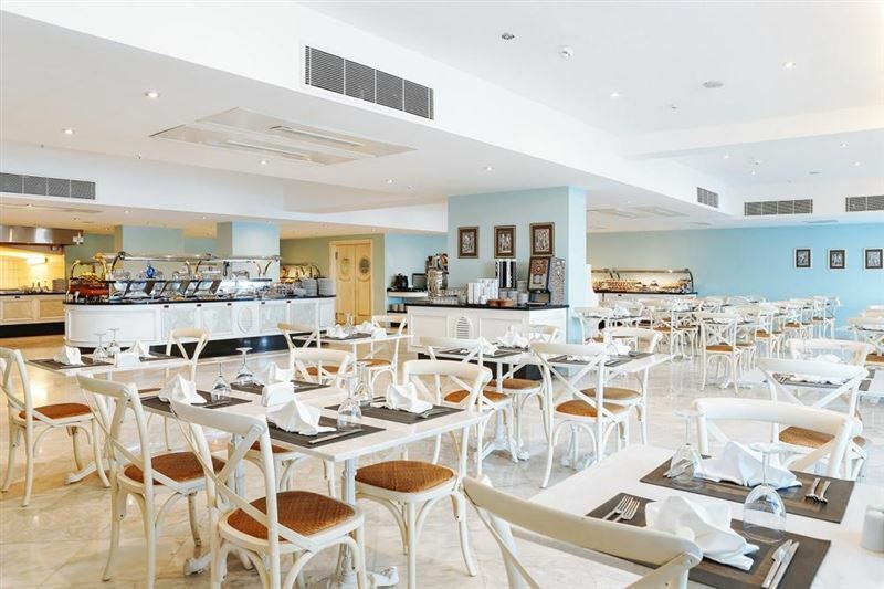 Отель Alkoclar Alacati 4*